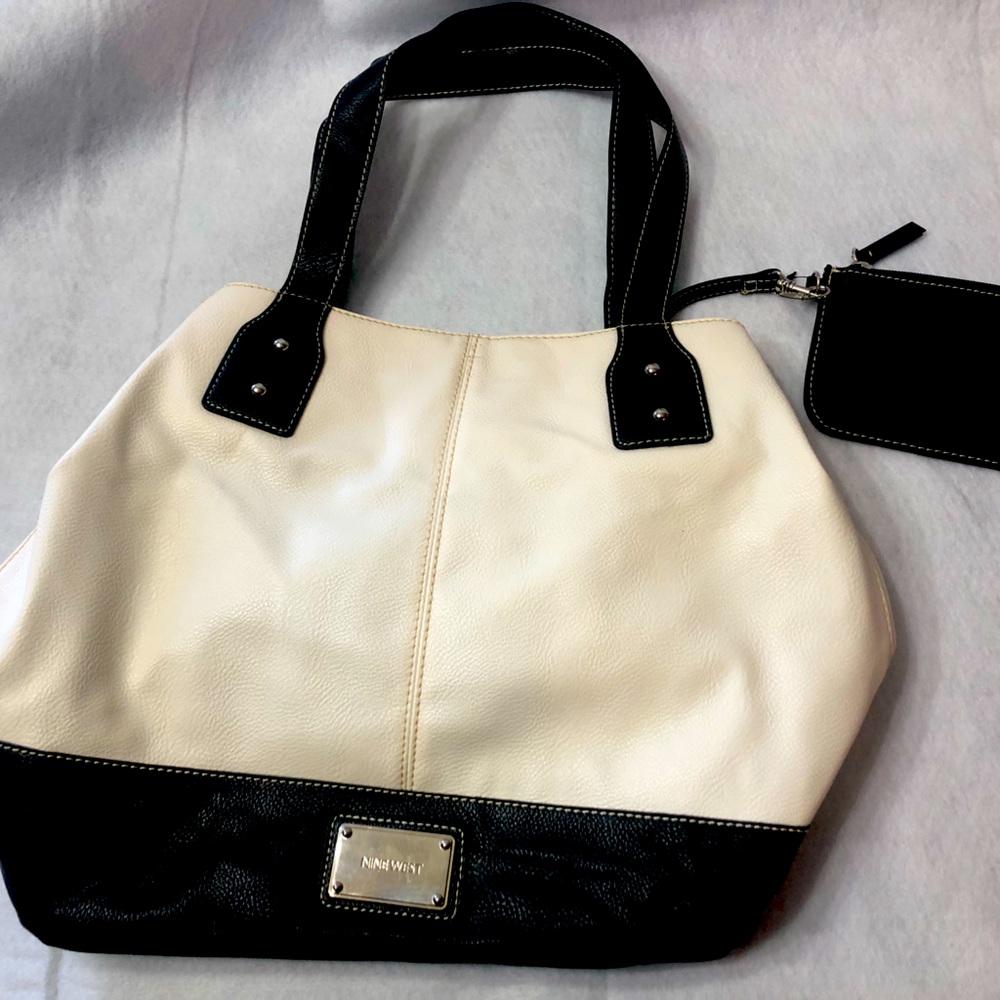Nine West purse white and black